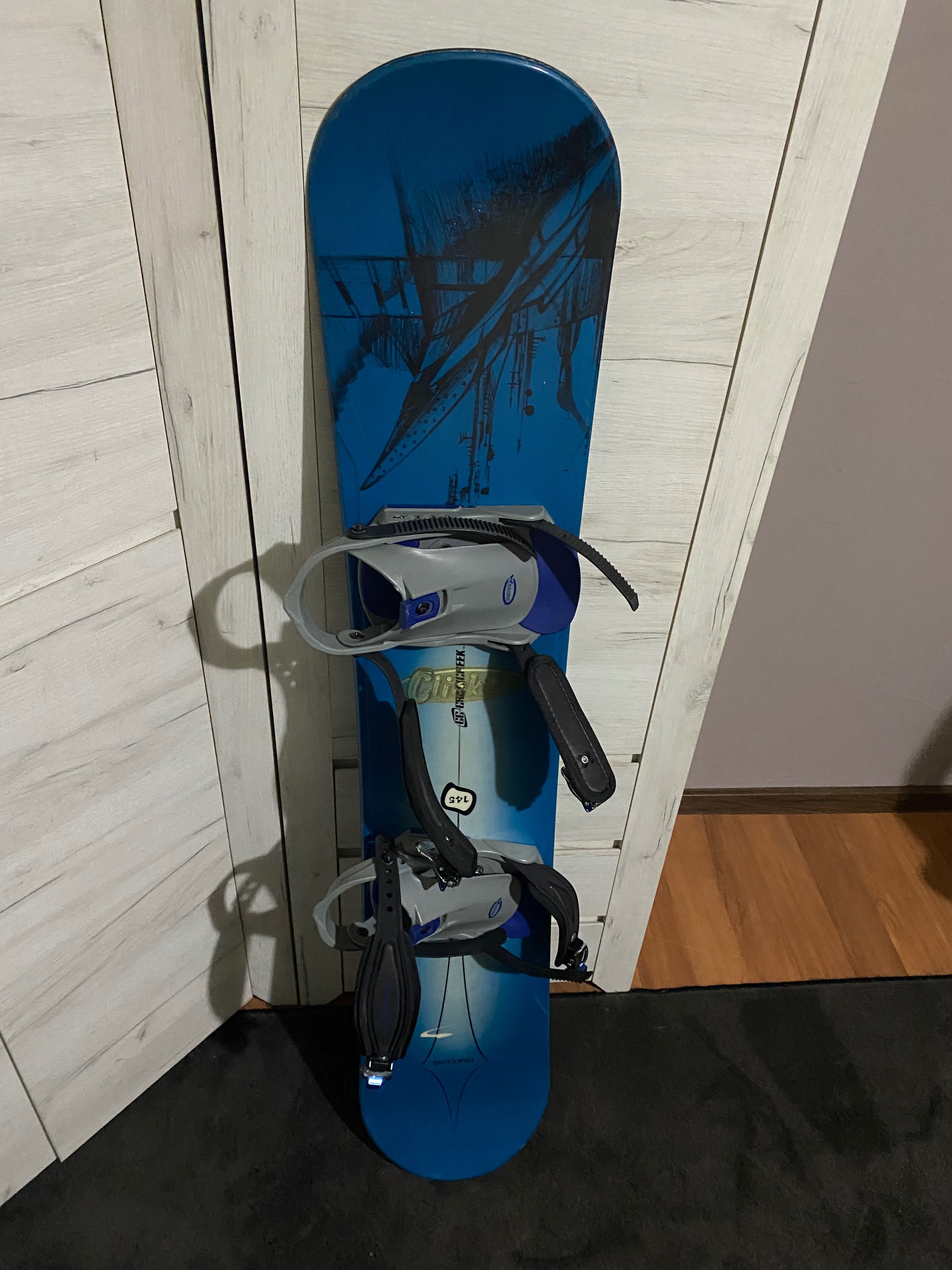 Snowboard 145cm z wiązaniami + Buty + Kask + Spodnie