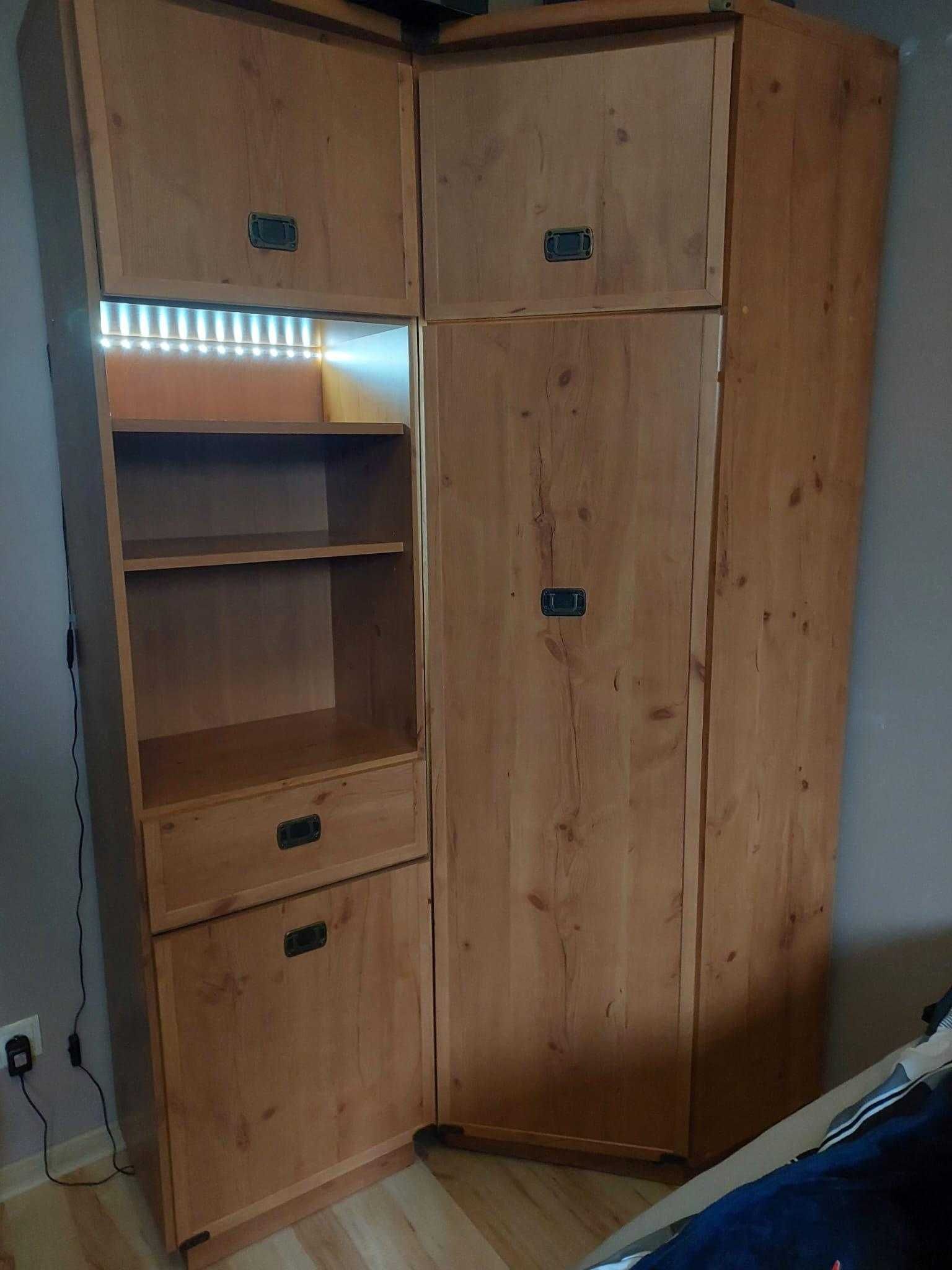 Sprzedam zestaw mebli