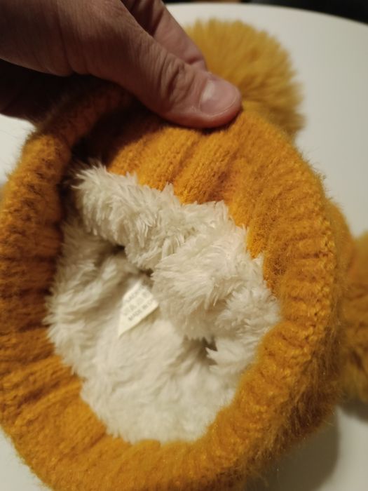 Czapka zimowa dziecięca. Na ok 2-5 lat