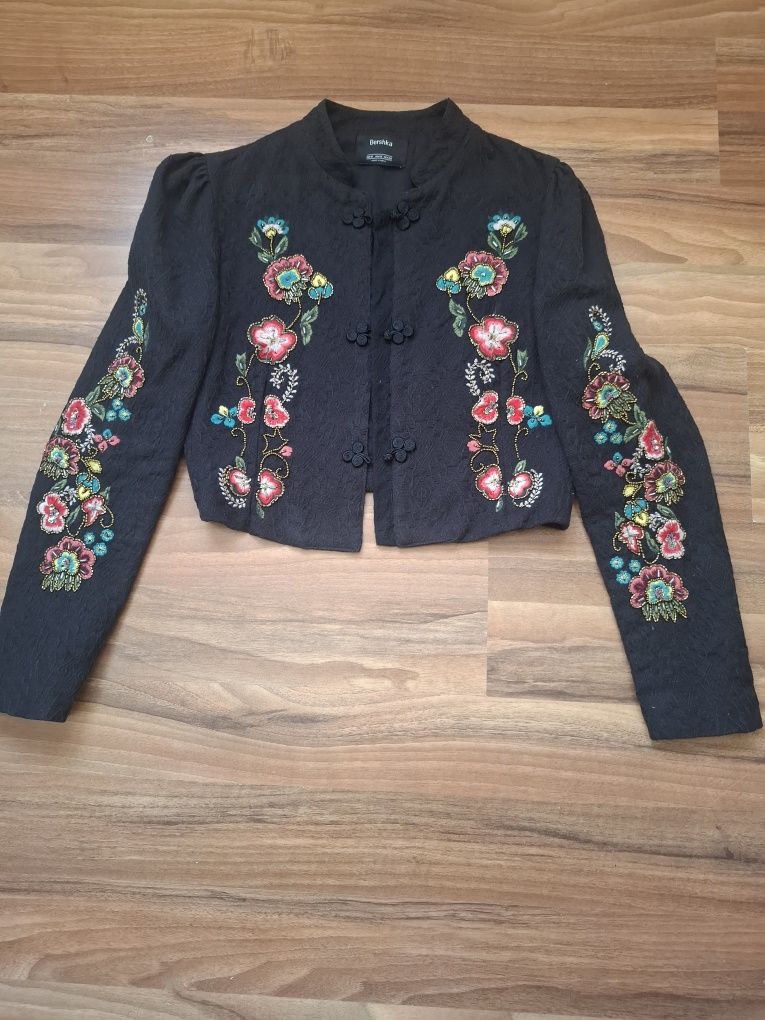 Casaco Bolero bordado