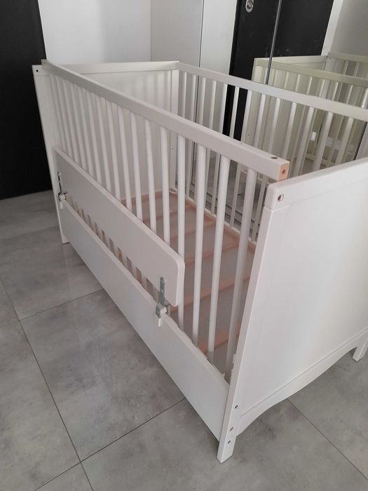 Łóżeczko z materacem Ikea