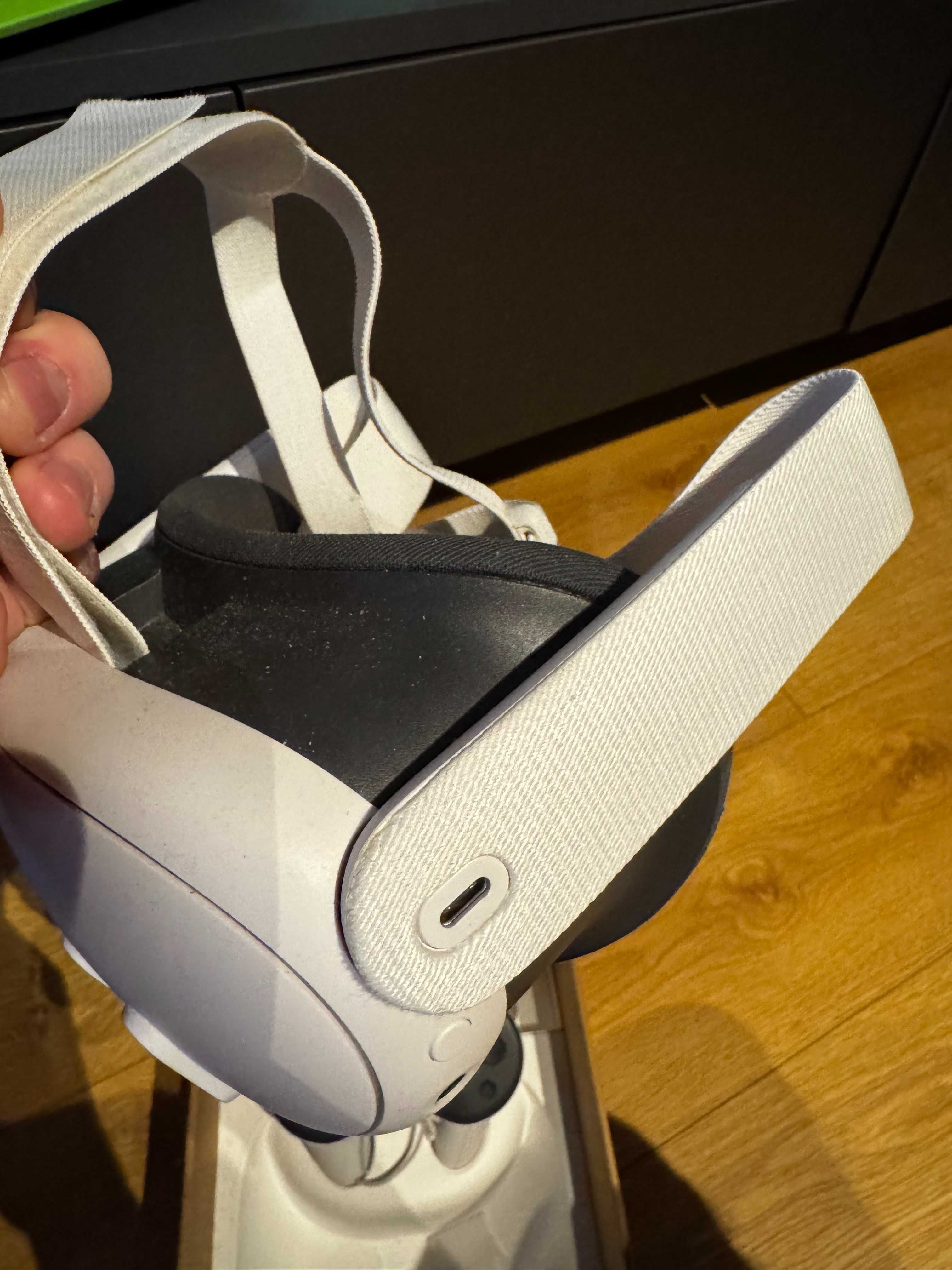 Gogle VR Meta Quest 3 128GB + 2 KONTROLERY