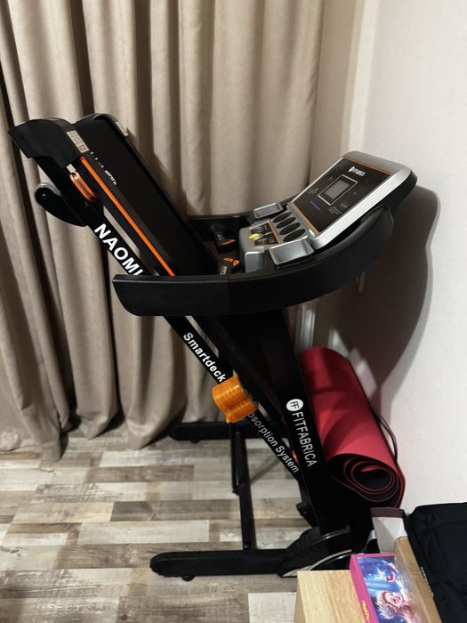 Беговая дорожка бігова доріжка FITFABRICA NAOMI