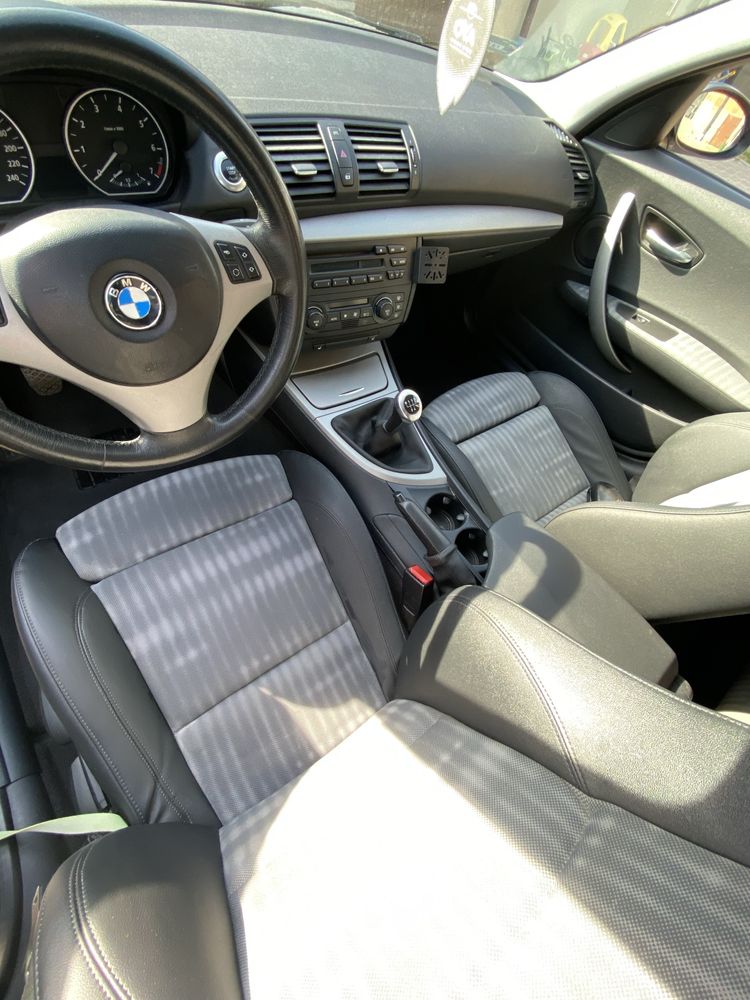 BMW seria 1 E87 2004 benzyna