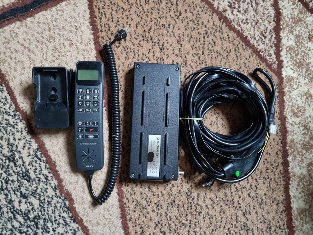 Автомобільний GSM телефон Pioneer PCM-D300