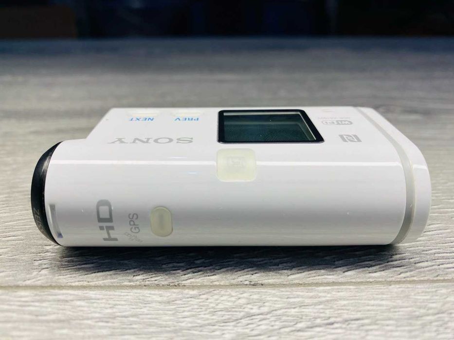Екшн-камеру Sony HDR-AS100V з Wi-Fi та GPS