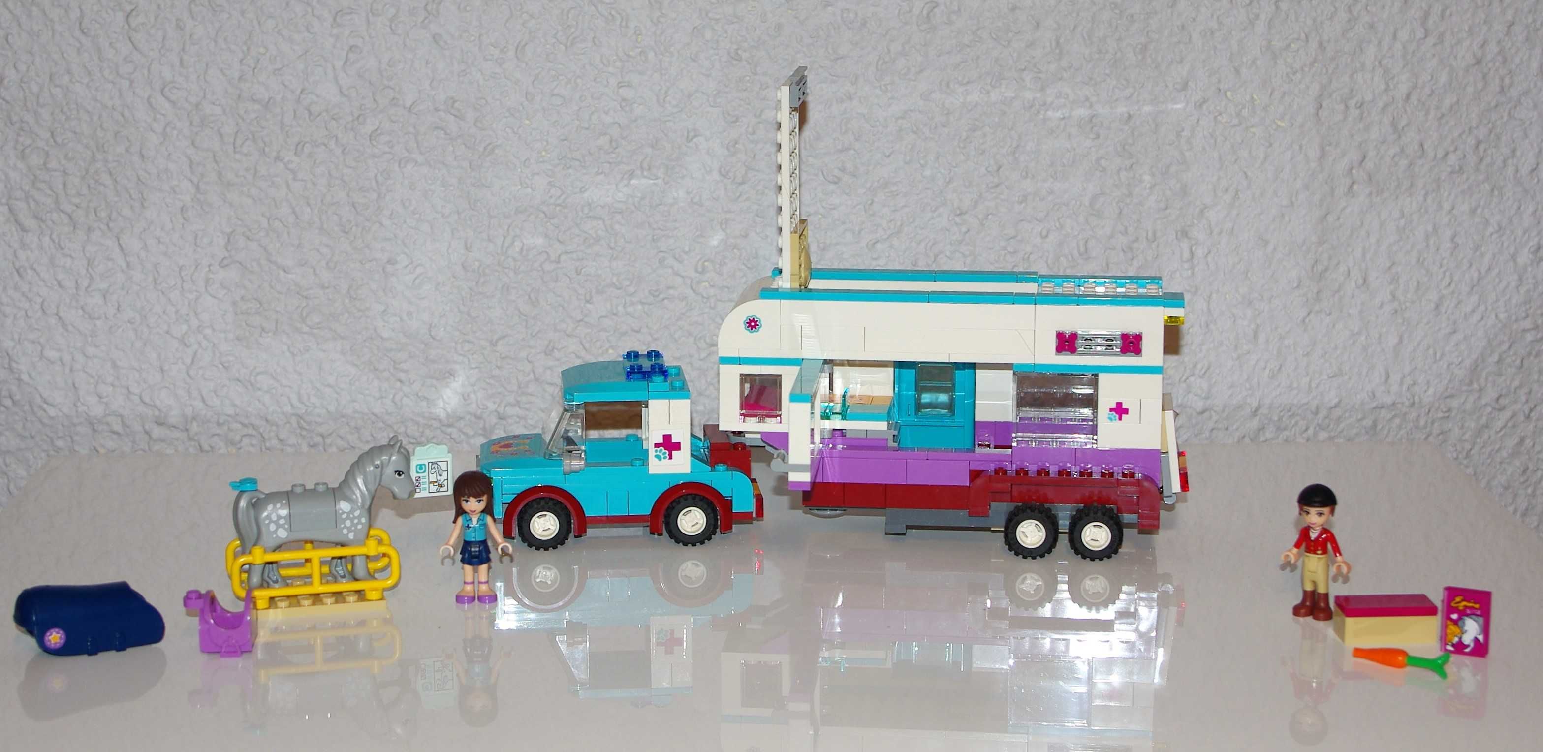 Lego Friends 41125 Przyczepa lecznica dla koni