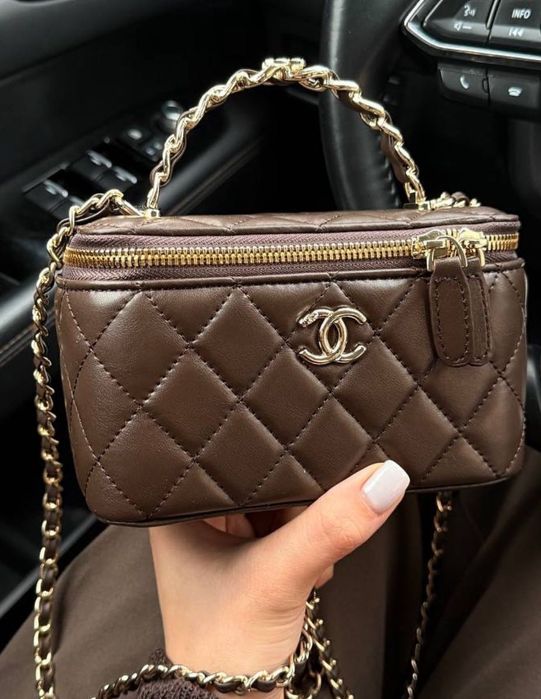Torebka CHANEL kolor brązowy