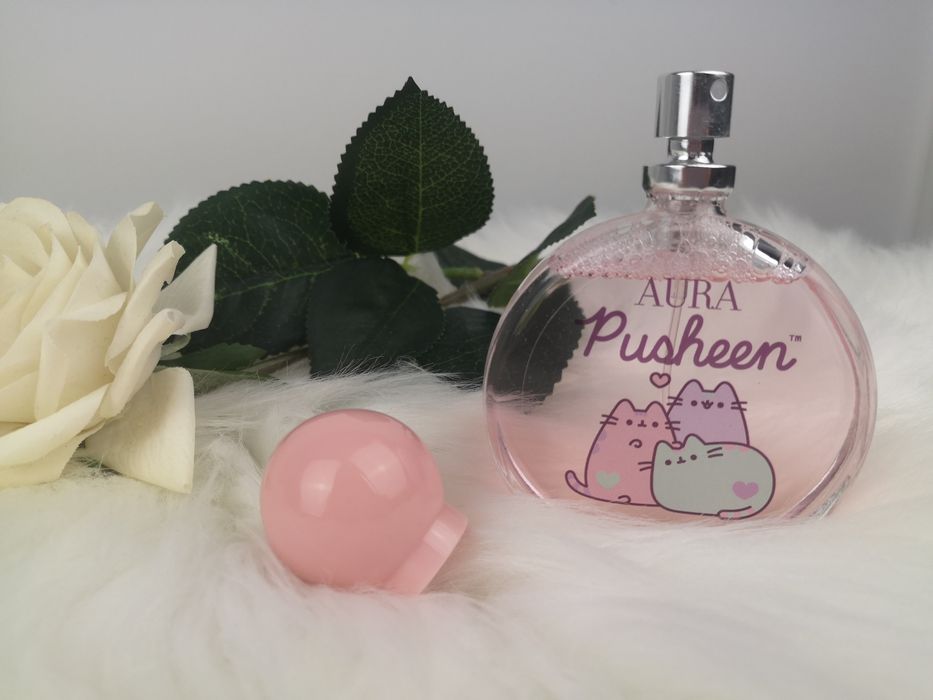 Perfumy Pusheen Pink Essence owocowe zestaw gumka do włosów z kotkiem