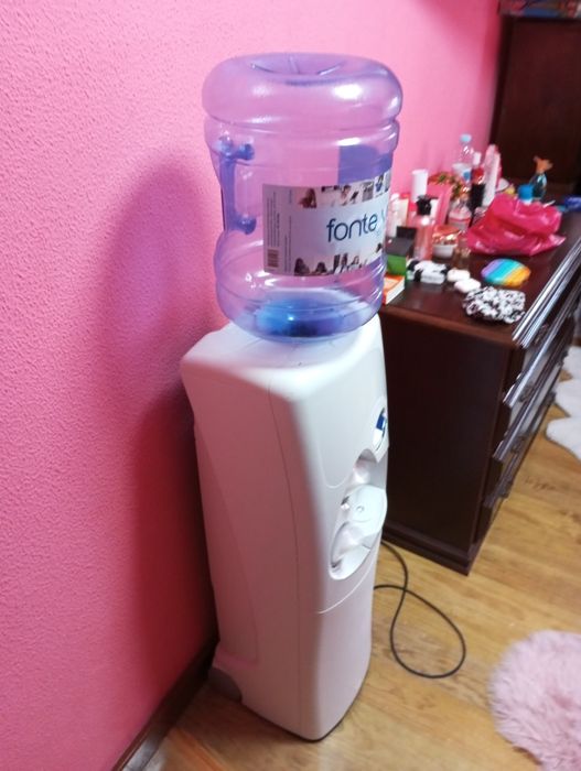 Bebedouro usado mais em bom estado