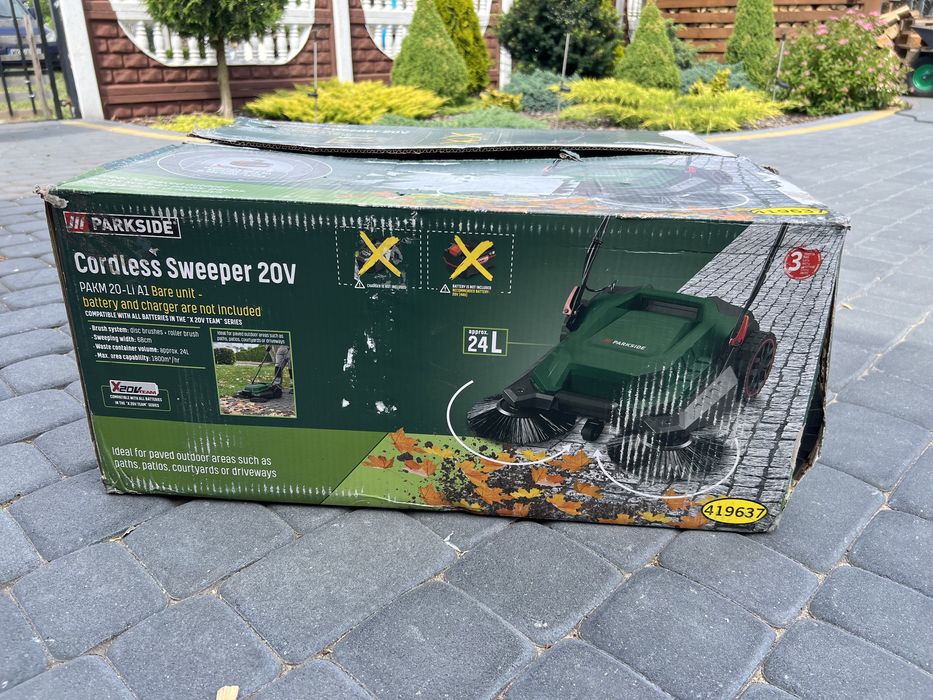 Szczotka elektryczna Parkside Cordless Sweeper 20V PKMA 20-Li A1