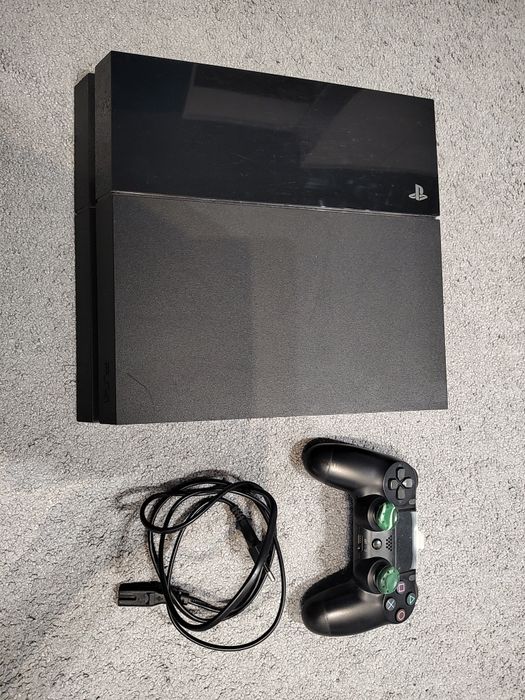 Ps4 z grami i padem