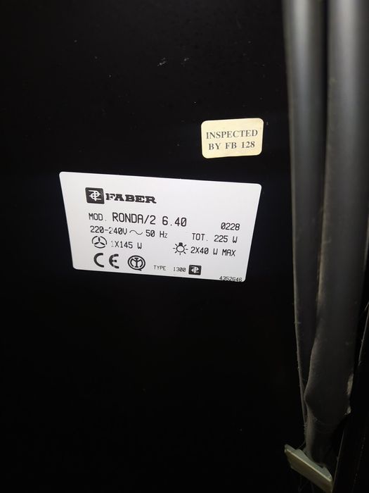 Подам вытяжку Faber 90 см ширина