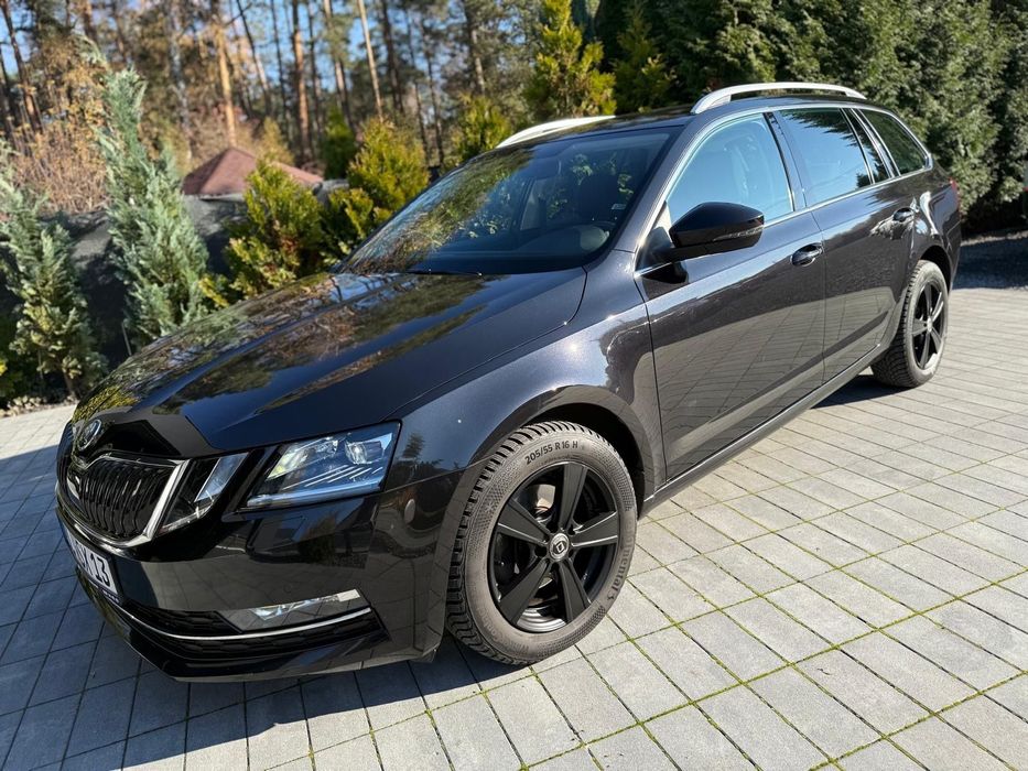 Skoda Octavia * LIFT * DSG * NAVI * Bezwypadkowy * Climatronic * LED *