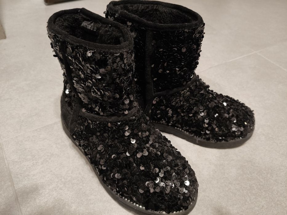 Kozaczki ocieplane dla dziewczynki rozmiar 33