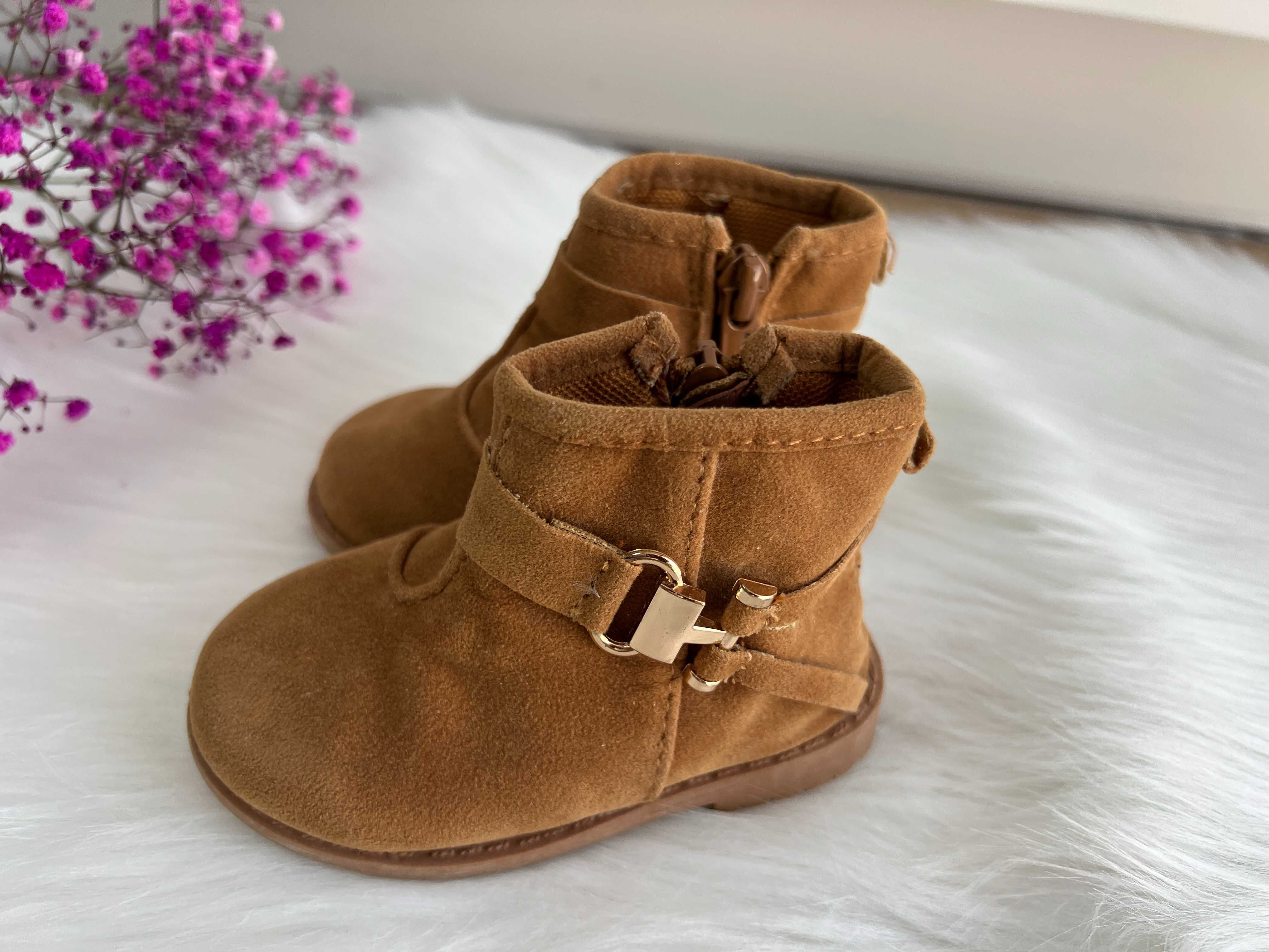 Nowe Botki niemowlęce 17/18 dł wkładki ok 10-10,5 cm brązowe zamszowe