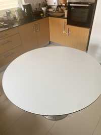 Mesa de cozinha redonda