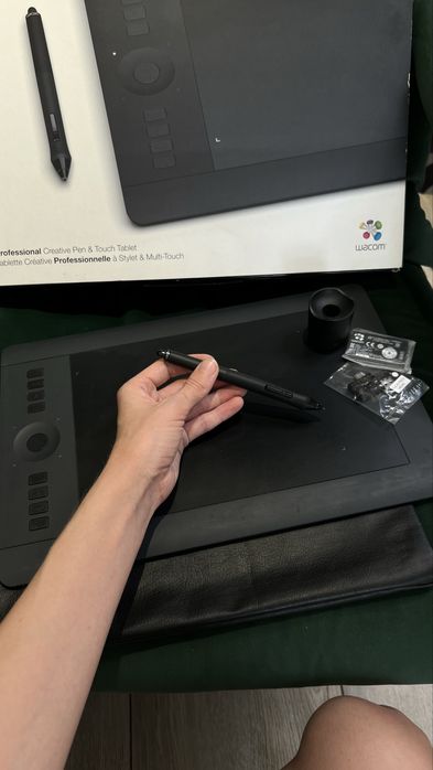 Продам графічний планшет wacom intuos PRO M