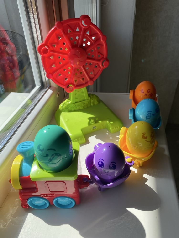 Розвиваюча іграшка Toomies Томіс Поїзд, різнокольорові яйця сортер