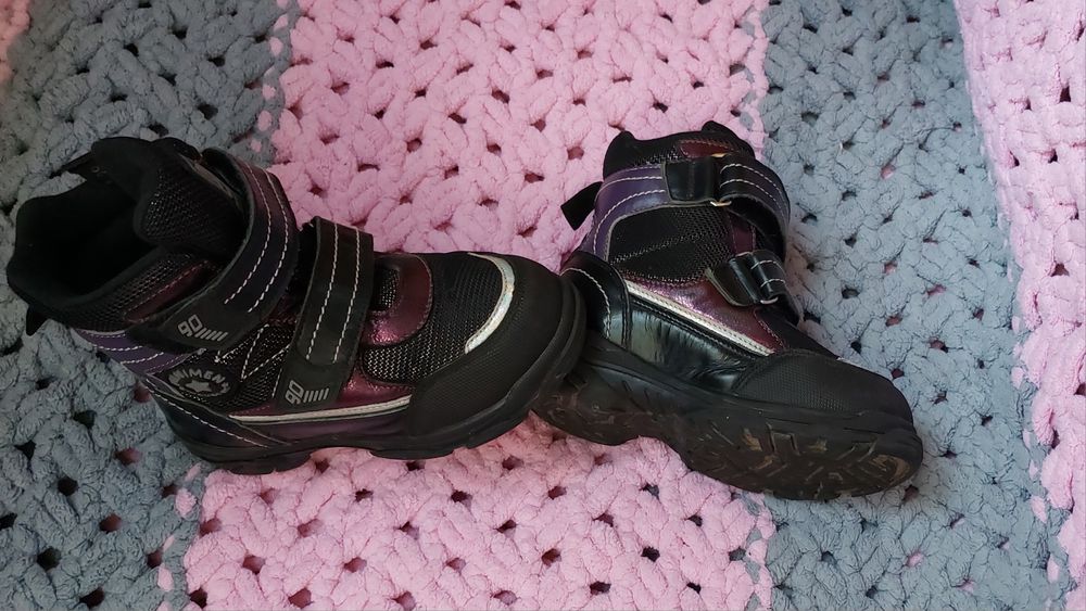 Продам чобітки зимові