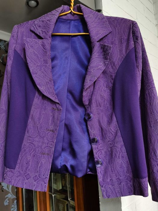 Сіренево-фіолетовий піджак