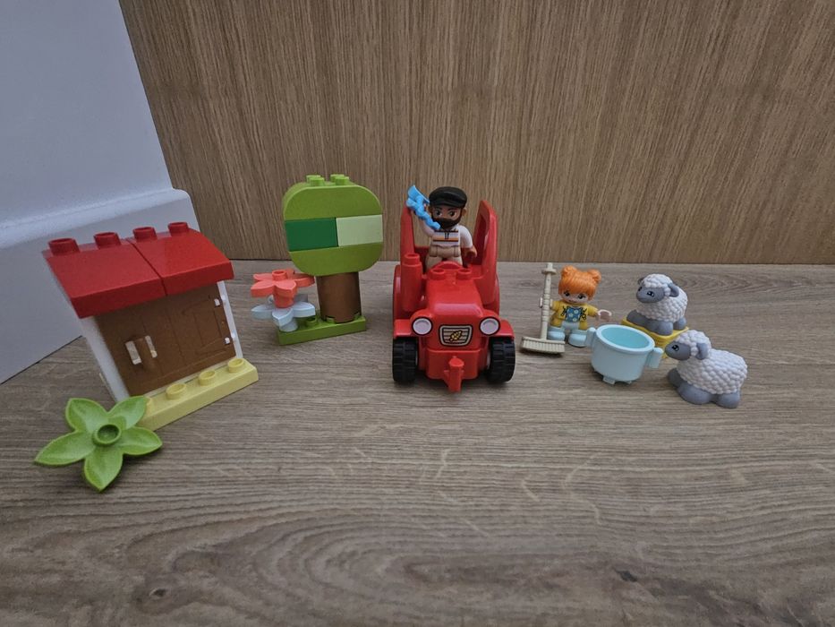 Lego DUPLO Traktor i zwierzęta