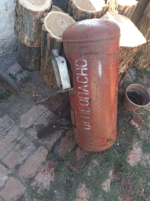 Продам газовий баллон та запчастини на ваз