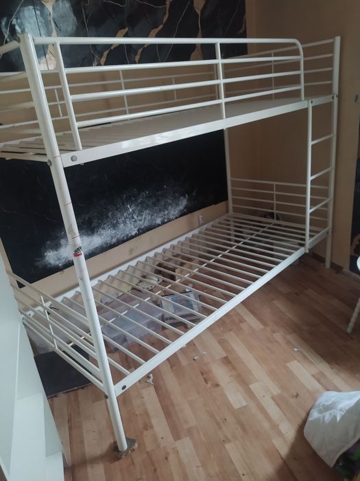 Sprzedam łóżko piętrowe