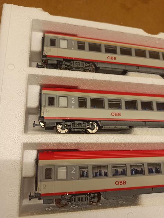 Wagon pasażerski h0 Piko  zestaw OBB