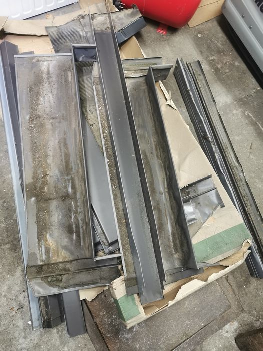 Okna dachowe velux z demontażu 78x114 z opierzeniem