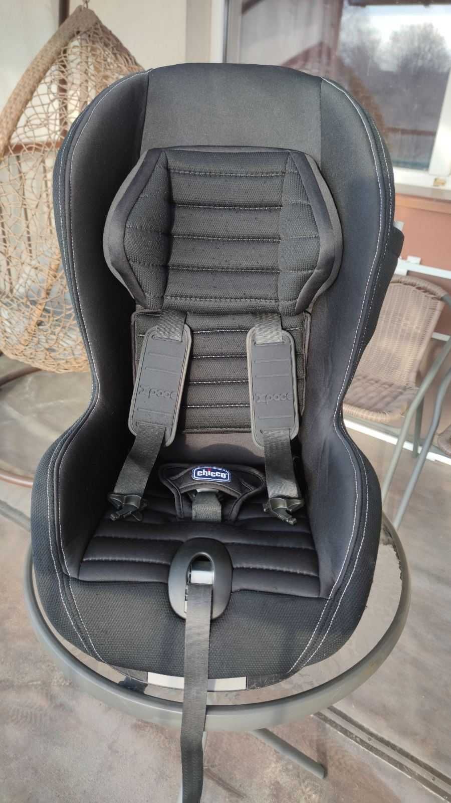 Автомобильное детское кресло CHICCO Xpace Isofix