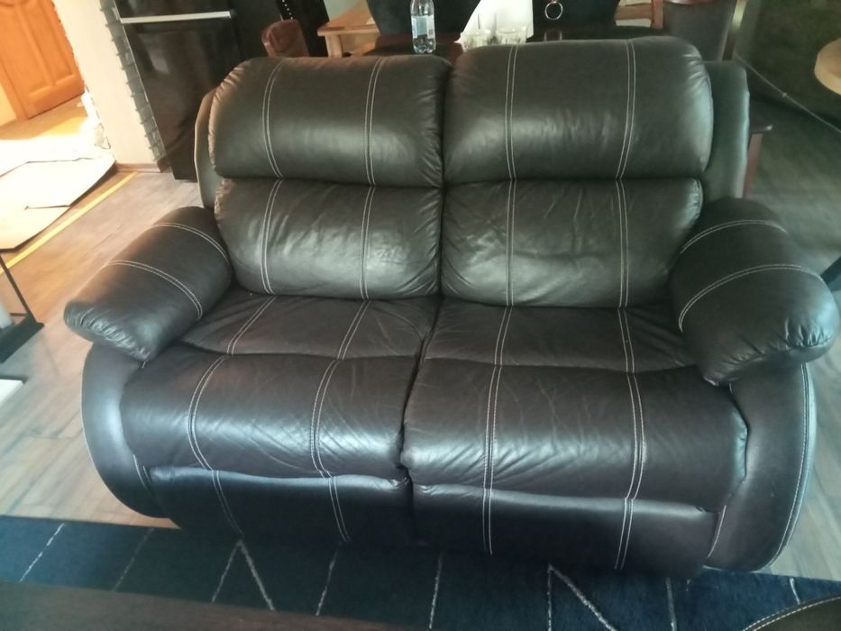 Do sprzedania komplet wypoczynkowy 3+2+1