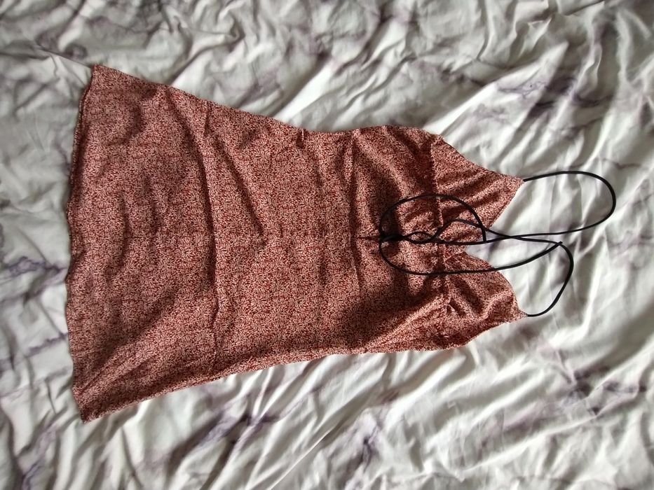 Sukienka na ramiączkach rozmiar s na m