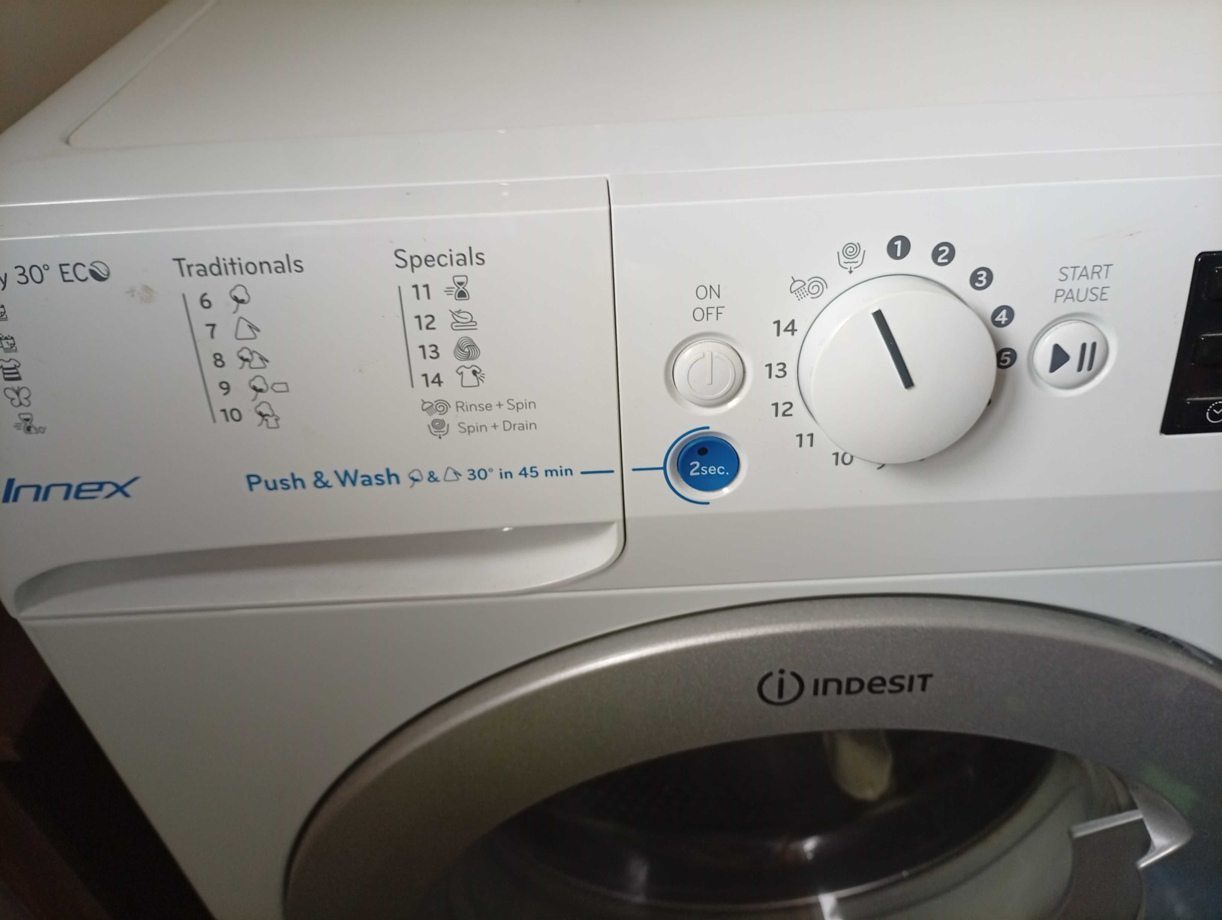 Máquina lavar roupa Indesit 8kg