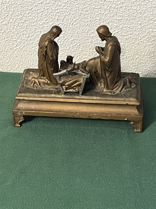 Presépio antigo em bronze peça colecionável como nas fotos