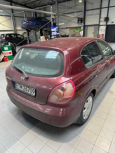 Nissan Almera 2003r