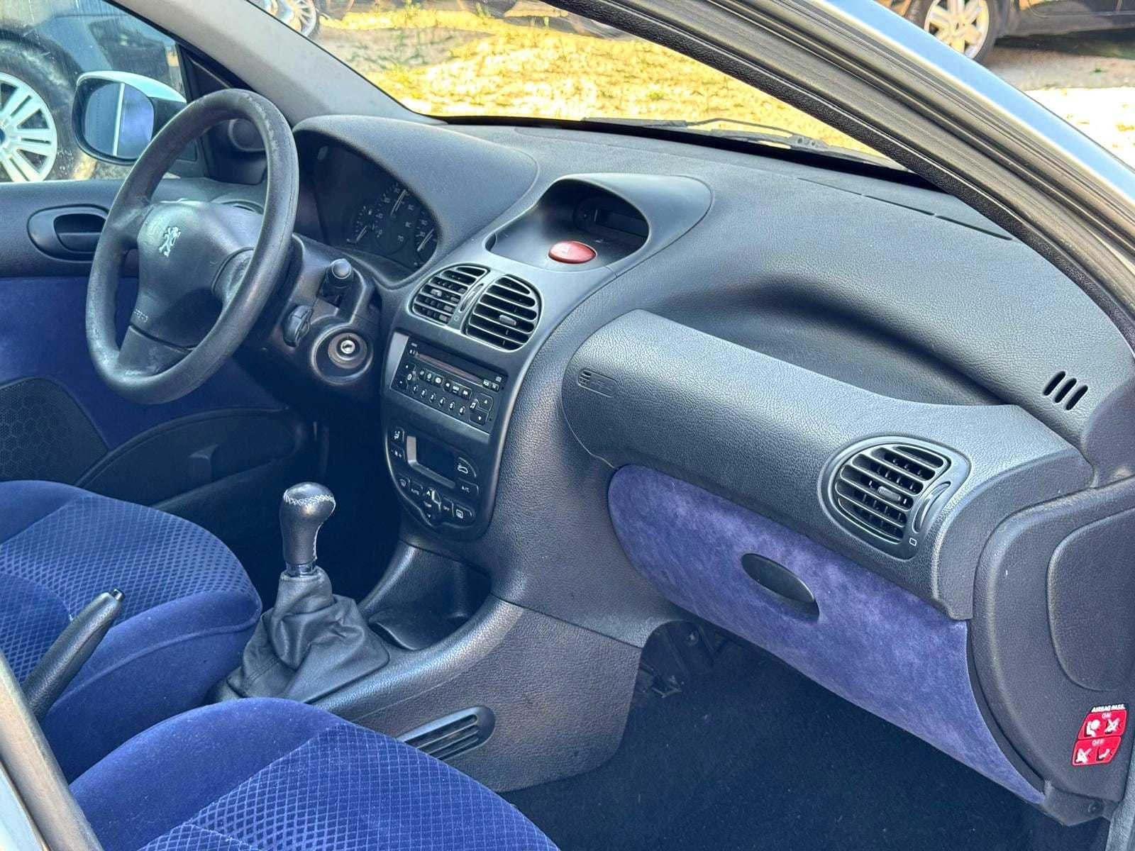Peugeot 206 1.1 Black & Silver Edition- Garantia Incluída