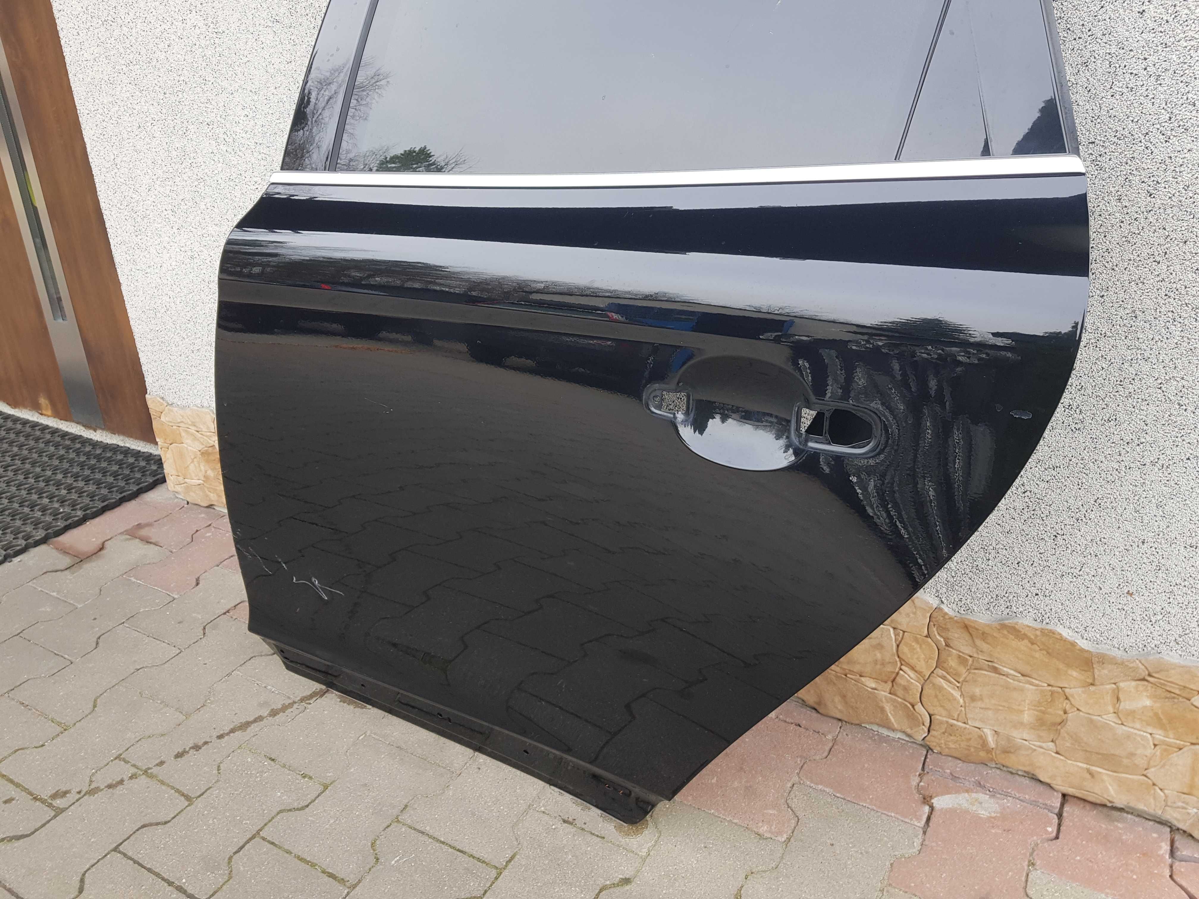 VOLVO XC60 Drzwi Tył Lewe Listwa Chrom Szyba RADOM
