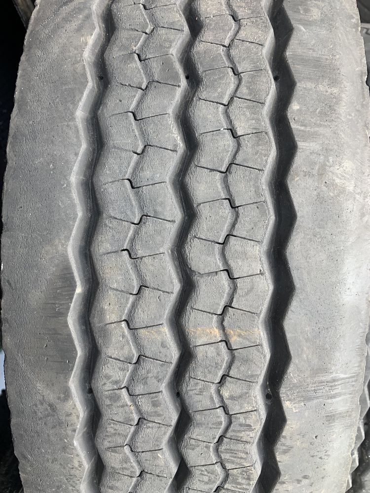 83. 245/70/17,5 Michelin naczepa