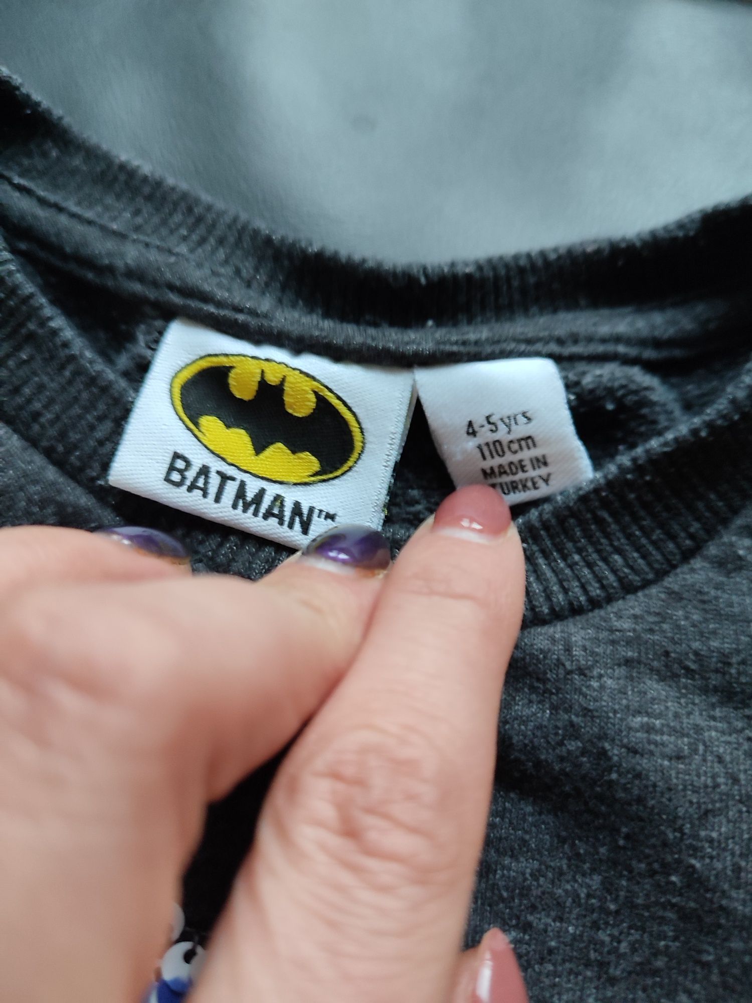 Bluza Batman r 4-5 lat z odwracanymi cekinami