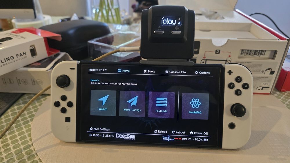 Nintendo Switch OLED