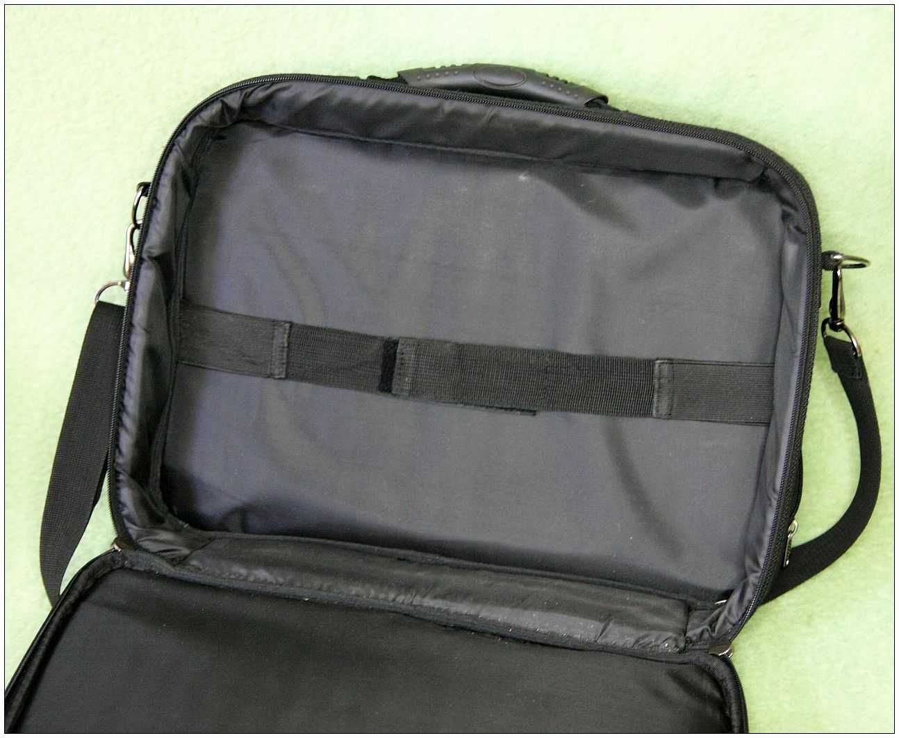 Torba do laptopa jak nowa z mini defektem