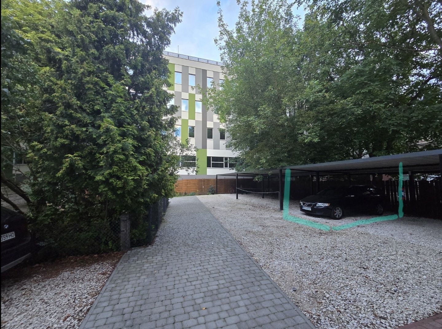 Wynajmę zadaszone miejsce postojowe, zamknięte, Pruszków Centrum
