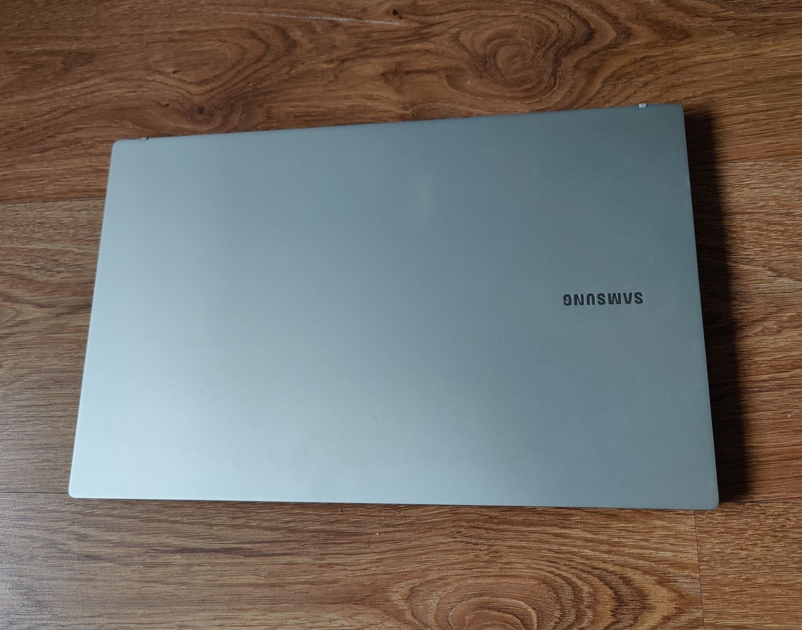 Samsung galaxy book np750tda i5 11gen 8/256gb ssd тачскрін продаж обмі