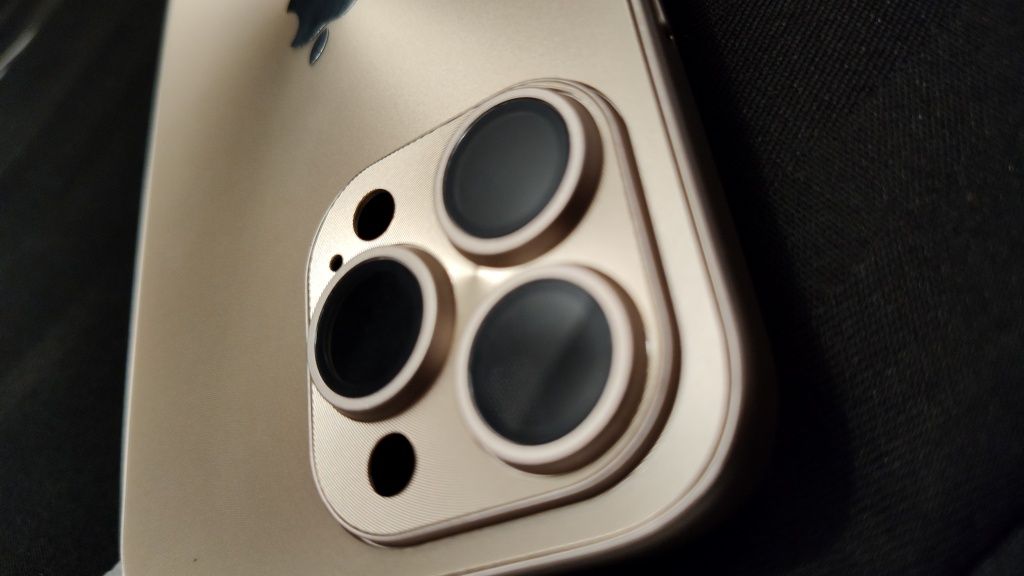 Etui rosegold Apple iPhone 14 pro max szklane plecki, ochrona aparatu
