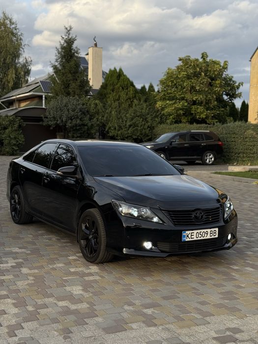 TOYOTA CAMRY 2.5 Black Еdition