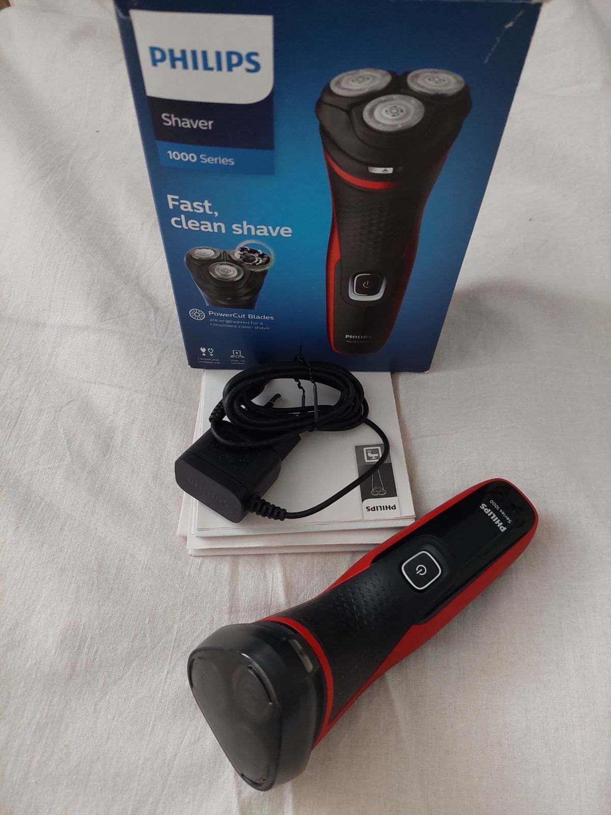 Продам електричну бритву Philips Shaver 1000