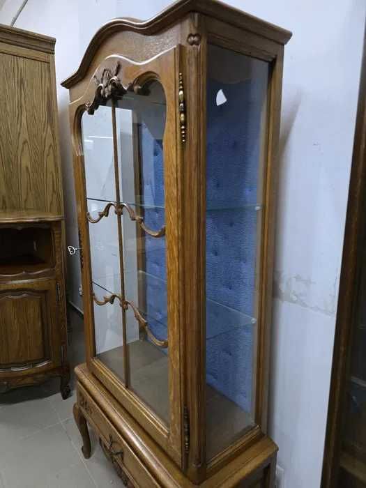 Witryna w stylu ludwikowskim. Transport cały kraj.