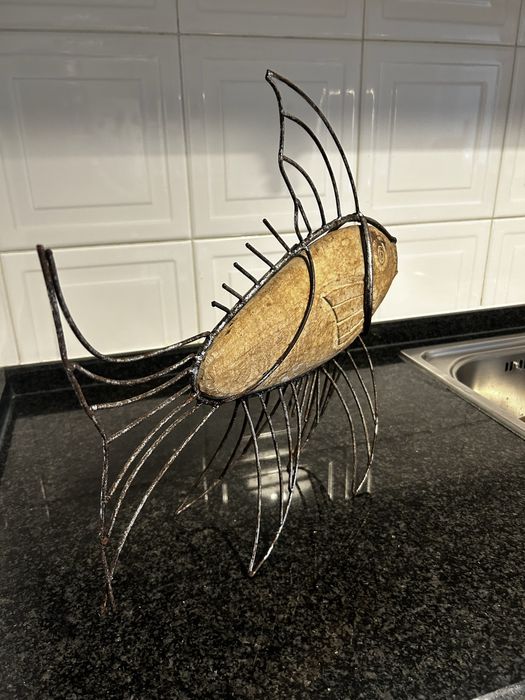 Peça decorativa em madeira e ferro…