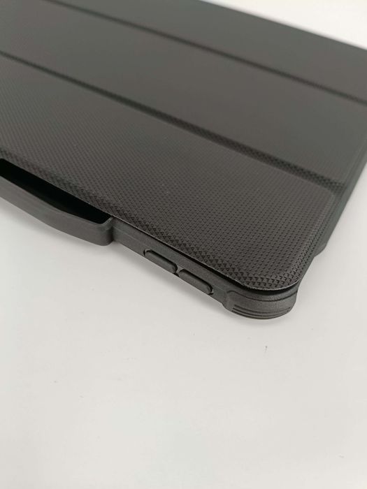 Etui Spigen Rugged ARMOR PRO ACS07669, iPad Air 13"